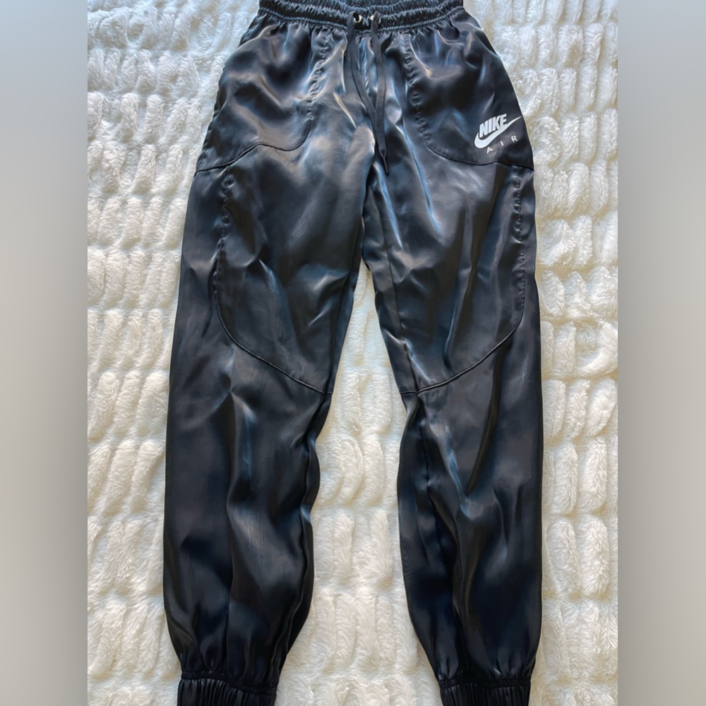 Nike Air Joggers - Size S